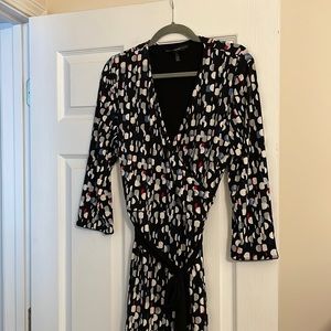 White House Black Market L Dress Wrap Print